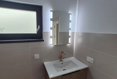 Casă cu 4 camere cu Teren 462 Mp în Central - 9