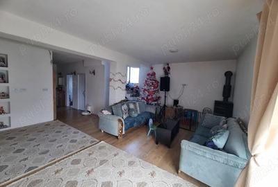 Casă cu 4 camere în Dumbrăvița - 3