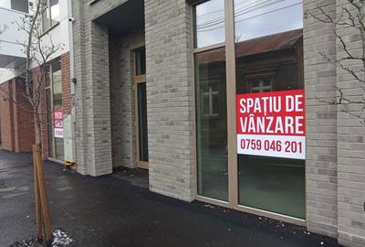 Spațiu comercial, de 250 mp, în Central