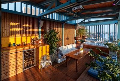 Penthouse cu un intreg perete doar din geamuri, dar si cu jacuzzi, terasa, gazon - 8