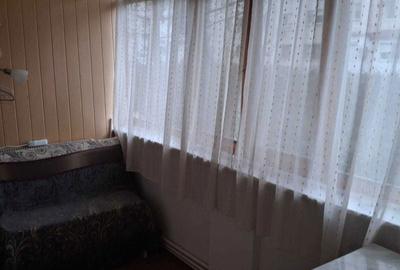 Apartament cu 2 camere semidecomandat în Viziru 1