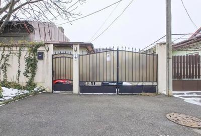 Casă cu 3 camere cu Teren 224 Mp în Central