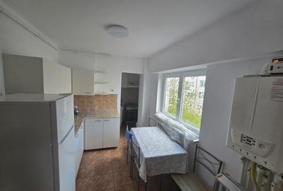 Garsonieră semidecomandată în Poarta 6 - 3