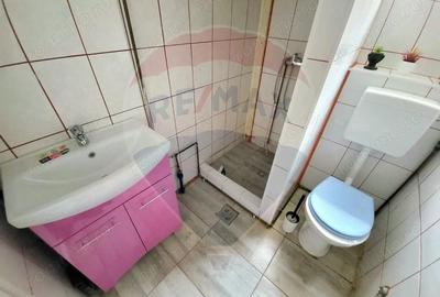 Casa de vanzare in zona Dambovi?a la curte comuna, 105.8mp utili - 5