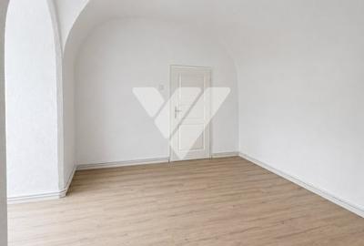 Garsonieră decomandată în Central - 1