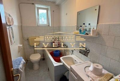 Apartament cu 3 camere semidecomandat în Central - 1