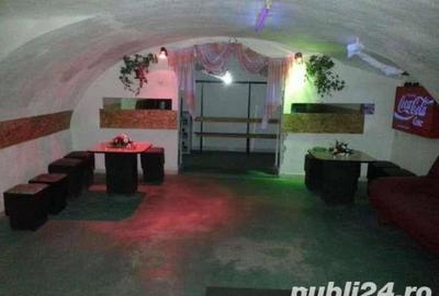 Spațiu comercial, de 458 mp, în Central - 4