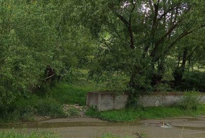 Teren de 3900 mp, în Podu Dâmboviței - 1