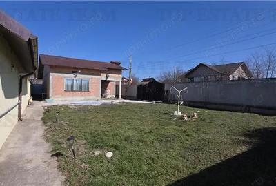 Casă cu 7 camere în Bâra - 2