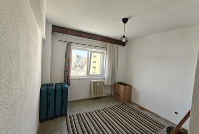 Apartament cu 3 camere decomandat în Trivale - 3