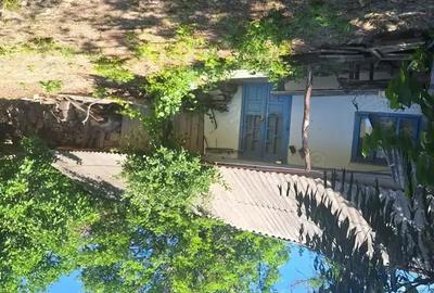Casă cu 2 camere cu Teren 3100 Mp în Central - 4