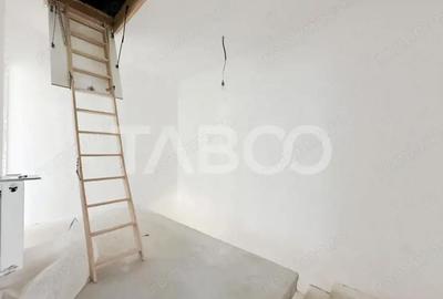 Casă cu 5 camere cu Teren 265 Mp în Central - 2