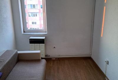 Garsoniera de vanzare - 12 mp - Zona Hipodrom I - 1