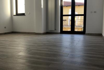 Vanzare apartament 3 camere Mogosoaia - 3