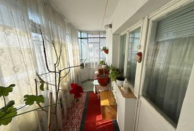 Apartament cu 3 camere decomandat, mobilat în Micro 11 - 4