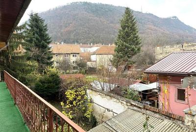 Apartament 2 camere cu terasa si curte privata n Centrul Brasovului - 9