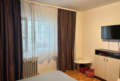Închiriez apartament 2 camere decomandat – Cartier Între Lacuri, Str. Tulcea nr6