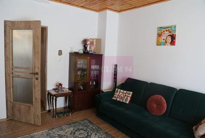 Apartament cu 4 camere de vanzare in Busteni - 2