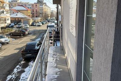 Casă cu 4 camere cu Teren 500 Mp în Craiovița Nouă - 10