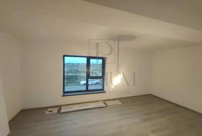 Duplex modern - teren generos - 2 fronturi stradale - pompa caldura - 4