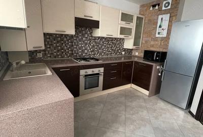 Apartament cu 2 camere decomandat în Obor