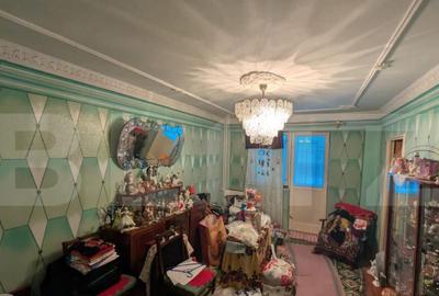 Apartament 3 camere confort 2 , etaj 1/4 bloc 1972 Micro - 2