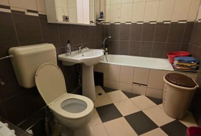 Apartament cu 2 camere decomandat în Văcăresti - 2