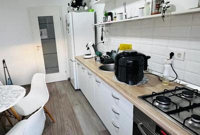 Apartament cu 2 camere decomandat în Central - 2