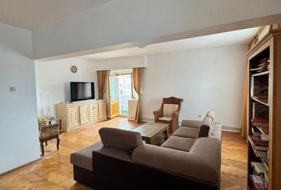 Apartament cu 4 camere decomandat în Tineretului - 4