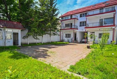 Duplex cu 13 camere cu Canalizare în Central - 1