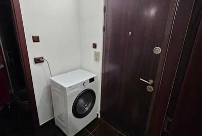 Garsoniera la etaj intermediar, situata in cartierul Astra - 8