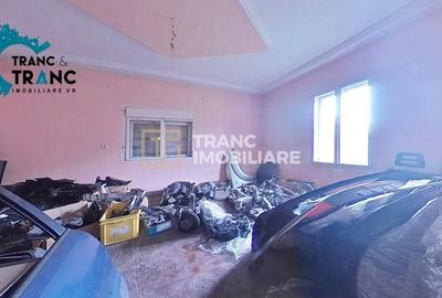 Casă individuală cu 4 camere cu Canalizare în UTA - 8