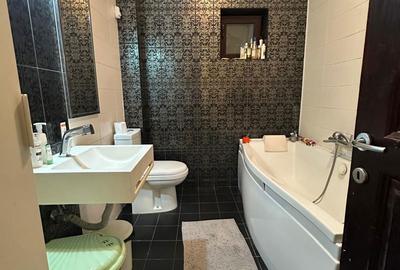 Apartament cu 5 camere decomandat în Panduri - 11