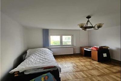 Decomandat la etajul 1 linga Shopping City - 6