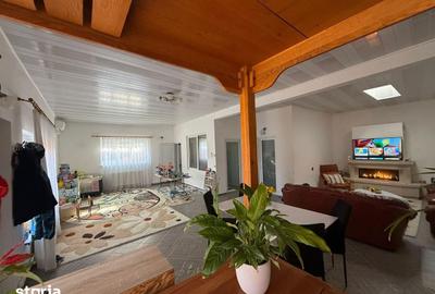 Casă cu 10 camere cu Teren 400 Mp în Central - 4