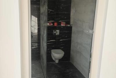 Casă cu 5 camere cu Teren 1100 Mp în Central - 2