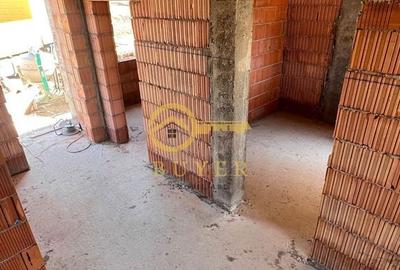 Casă cu 5 camere cu Teren 340 Mp în Șura Mare - 5