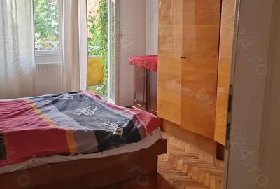 Inchiriez apartament 3 camere Centru 300 euro Inchiriez apartament 3 camere Centru 300 euro - 9