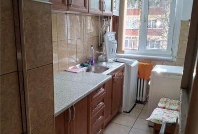 Resita, Chirie 2 cam., Micro III - 10