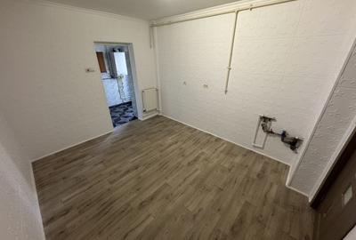Apartament cu 2 camere decomandat în ICIL - 3