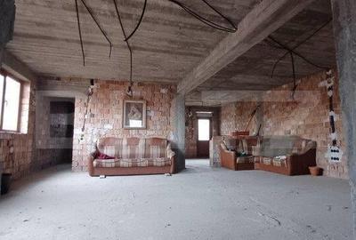 Duplex la rosu in Luna, langa Campia Turzii - 1