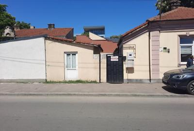 Casa 3 camere - Centru - 120.000 euro (Cod E2) Casa 3 camere - Centru - 120.000 euro (Cod E2) - 2