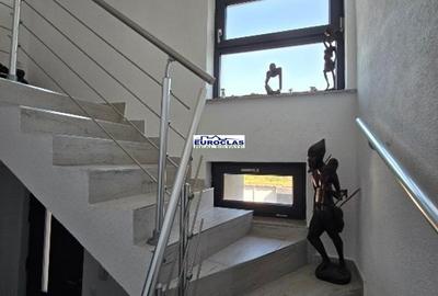 Casă cu 4 camere cu Teren 245 Mp în Brătianu - 9