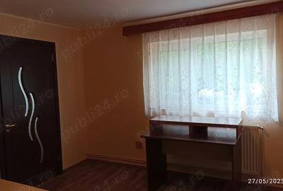 Casă cu 3 camere în Breaza de Sus - 2