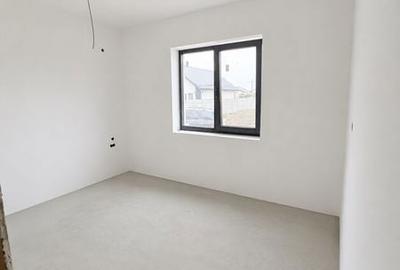 Casă cu 4 camere cu Teren 1300 Mp în Central - 4