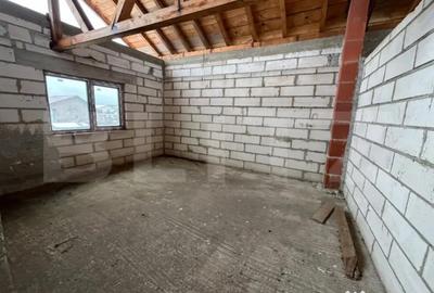 Casă cu 6 camere cu Teren 500 Mp în Central - 5