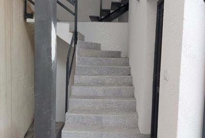 Casă cu 5 camere în Central - 4