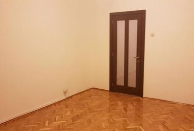 Apartament 3 camere, 83 mp, vedere stradală, ideal birou, Bd. Decebal - 2