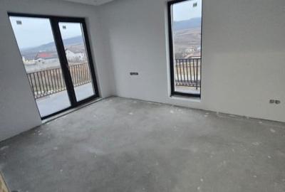 Casa individuala 5 camere, 230mp, garaj, terasa, teren 716mp, in Chinteni - 12