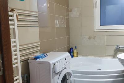 De vanzare in str.Nicolae Balcescu,apartament cu 2 camere,parter cu balcon . - 4
